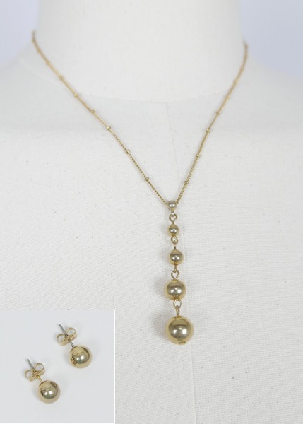 avon necklace &amp; earrings