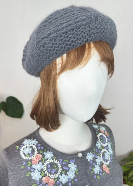 (eu)hand knit reversible beret