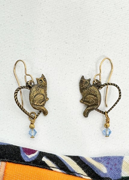(us)heart cat earrings